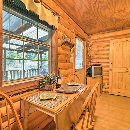 Cozy Davis Cabin With Deck - Nestled By Honey Creek! Exterior photo