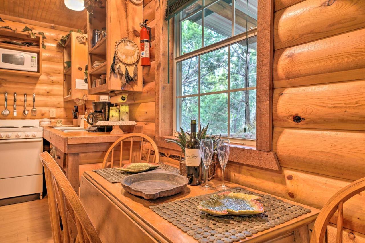 Cozy Davis Cabin With Deck - Nestled By Honey Creek! Exterior photo